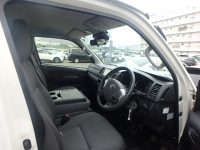 TOYOTA HIACE 2018/DX/TRH200V — 7