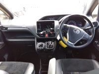 TOYOTA ESQUIRE 2019/Gi PREMIUM PKG BLACK-TAILORED/ZWR80G — 8