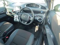 TOYOTA SIENTA 2021/G CUERO/NHP170G — 5