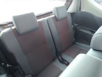 TOYOTA SIENTA 2021/G CUERO/NHP170G — 6