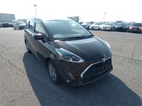 TOYOTA SIENTA 2021/G CUERO/NHP170G — 11