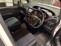 TOYOTA NOAH 2021/X/ZRR80G — 7