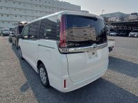 TOYOTA NOAH 2021/X/ZRR80G — 31