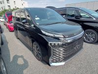 TOYOTA VOXY 2022/S-Z/ZWR90W — 8