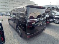 TOYOTA VOXY 2022/S-Z/ZWR90W — 17