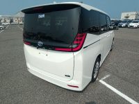 TOYOTA NOAH 2024/X/ZWR90W — 15