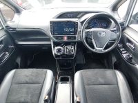 TOYOTA VOXY 2021/ZS KIRAMEKI3/ZWR80W — 8